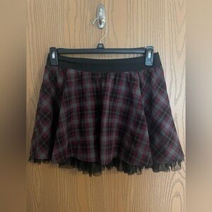 Joe Benbasset Black and Burgundy Plaid Skater Skirt with Tulle Trim